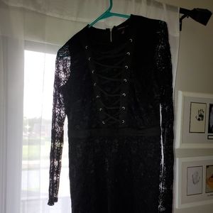 Material Girl black midi size L dress